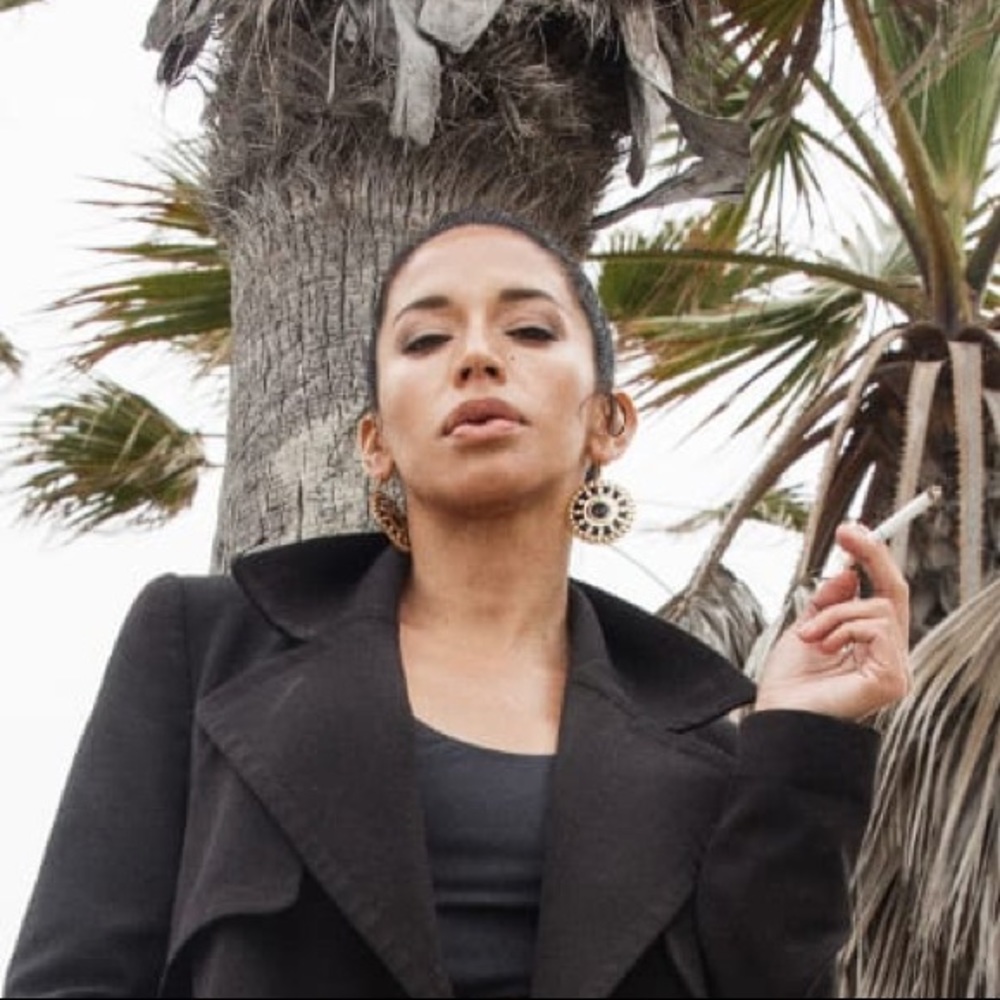 Meet your Posher, Claudinha